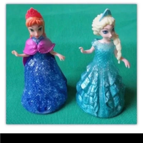 Disney Princess ANNA ELSA GLITTER GLIDER polly pocket snap on DOLLS MAGIC CLIP - Picture 1 of 3